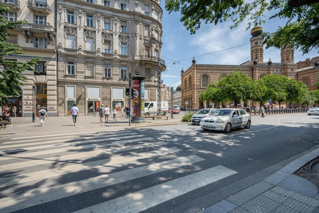 Sky Way Apartment Budapesta Exterior foto